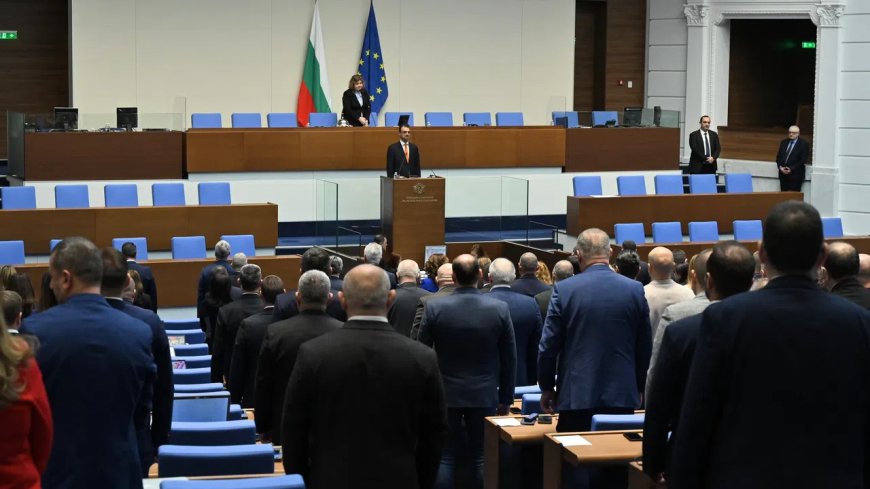 Парламентарни промени и оживени дебати: Нови депутати, оставки и закон за достъпност