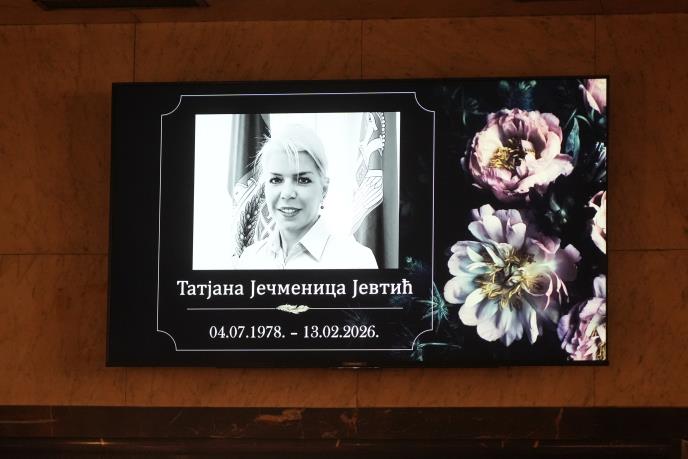 Komemoracija Tatjani Ječmenici: Sestra grca u suzama, iz Teniskog saveza održali govor – “I pored svih teškoća…”