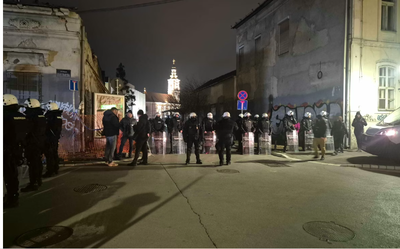 Priveden Gorski Matović zbog napada na studente u Novom Sadu: Vođa grupe navijača više puta je osuđivan zbog krivičnih dela