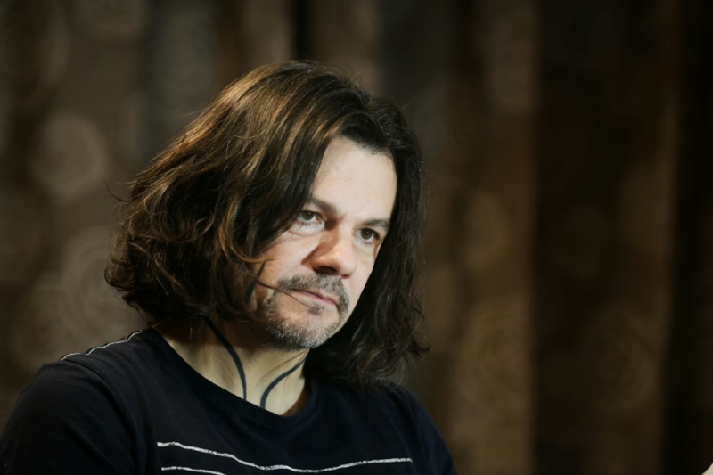 “Tukao me je i ošišao, a majku psihički zlostavljao”: Ćerka Ace Amadeusa iznela detalje drame u porodici – Spomenula i skandalozni snimak