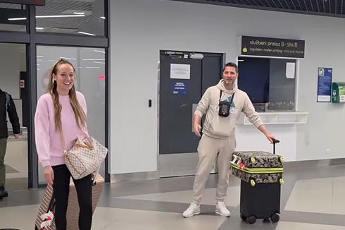 Luna i Marko dali 6.000 evra za povratak u Srbiju – Besni na agenciju: “Slali su nas tamo gde padaju bombe”