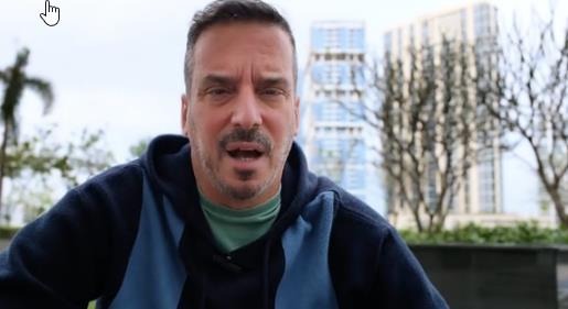 “Vučić dan-noć radi a Grbović ustane u 10.15” – Uroš Piper žestoko isprozivao opozicione lidere