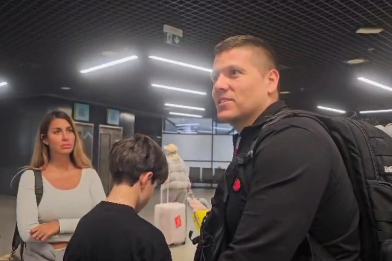 Sloba i Jelena dali više od 10.000 evra da bi se vratili u Srbiju: “Bezobrazni su, podigli su cene karata” – Neki se nisu snašli