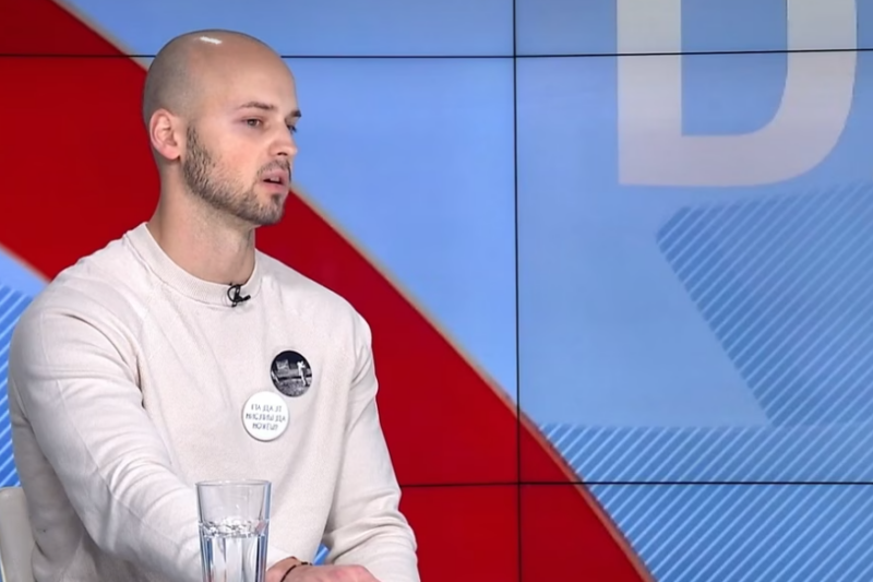 Studenti u blokadi se oglasili o kolegi: “Priveden Luka Pešić, odvode ga u SIV-1” – UKP mu je jutros upao u kuću